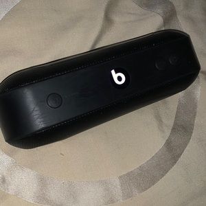 Beats speaker Bluetooth